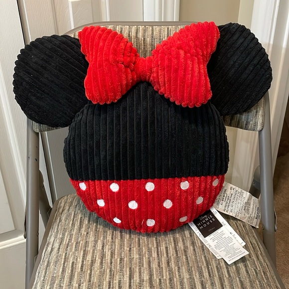 Minnie Mouse pillow NEW - Picture 1 of 1